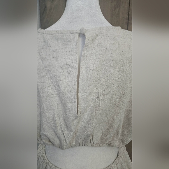 ASOS DESIGN linen look tee with open back in natural. Size US 6. NWT - Picture 14 of 15